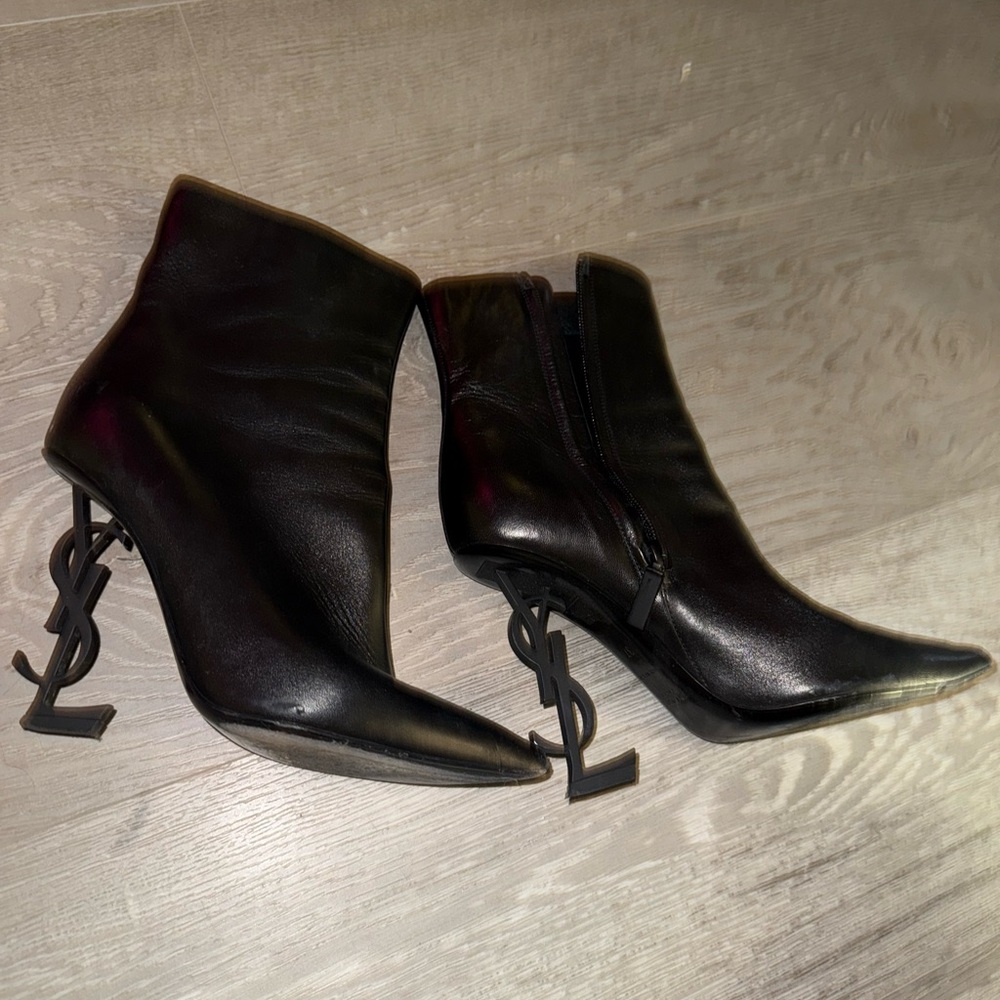 Yves Saint Laurent Black Women's Shoes